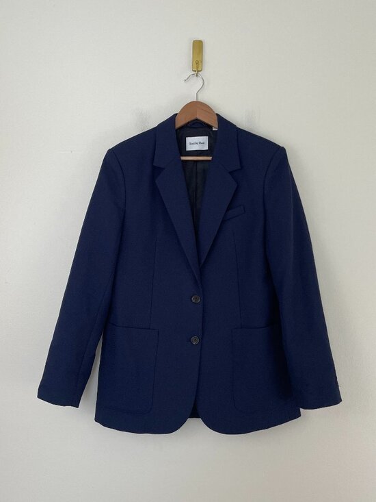 Aritzia Jackets & Blazers - Aritzia Sunday Best Scholar Single Breasted Blazer in Navy Size Small